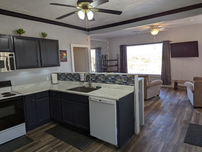 Photo - 506 Nolan St