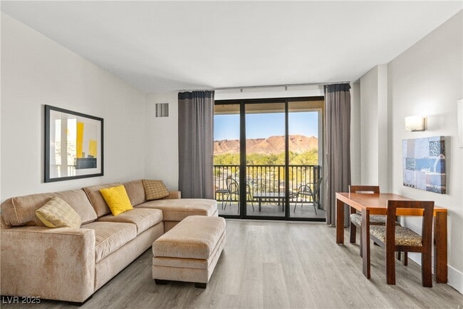 Photo - 29 Montelago Blvd Unidad 447