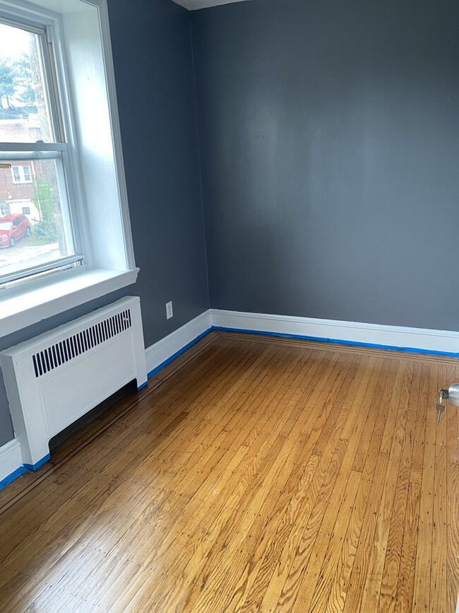 Bonus Room - 1921 W Chew St Unit 3 basement