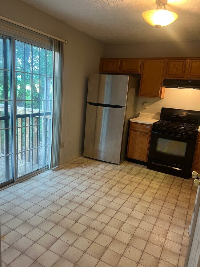 Photo - 6424 Charter Way