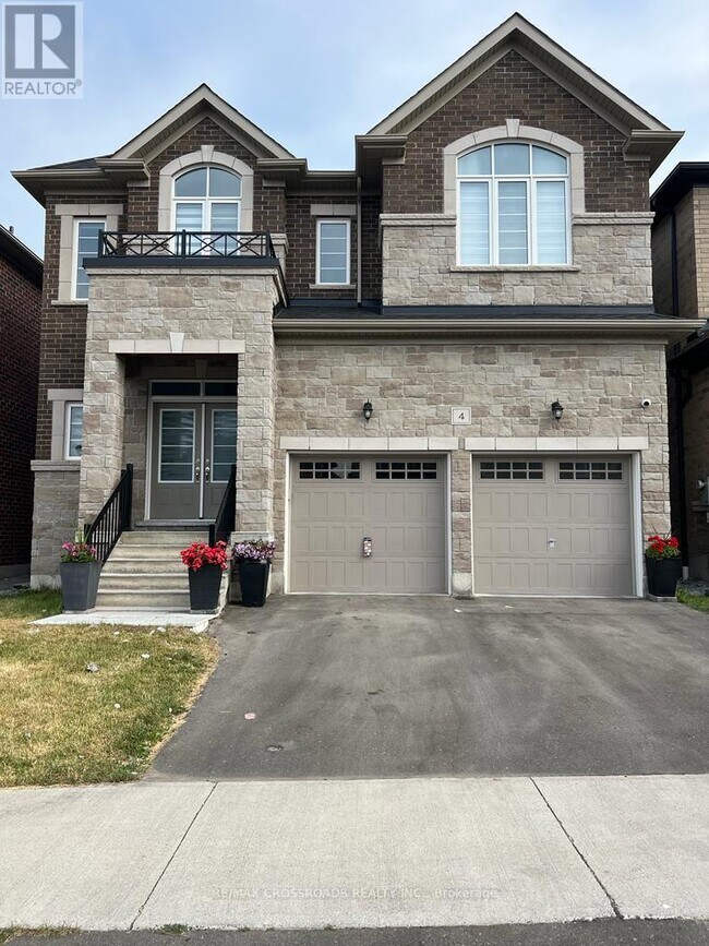 Photo - 4 Gillett Dr