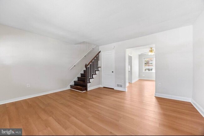 Photo - 130 Kingston Rd