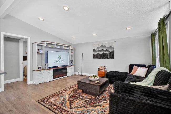 Photo - 1294-1298 Wildwood Ave Unit ID1308909P