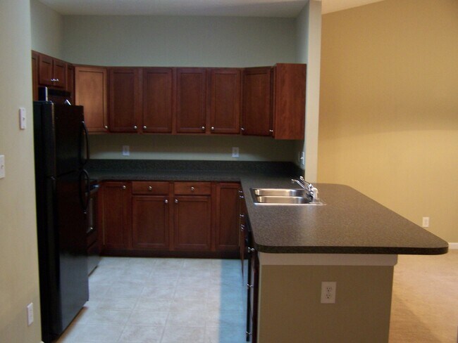 Photo - 2 bed, 2 bath, 2 car garage, ranch style townhouse in N. Knoxville