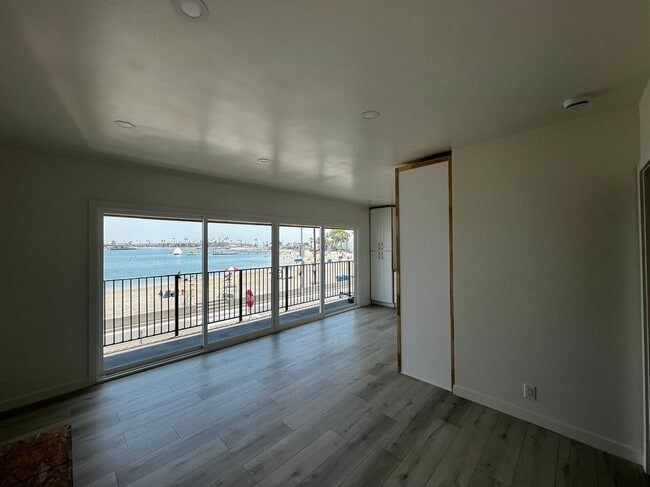 Building Photo - 101 Bay Shore Ave Rental