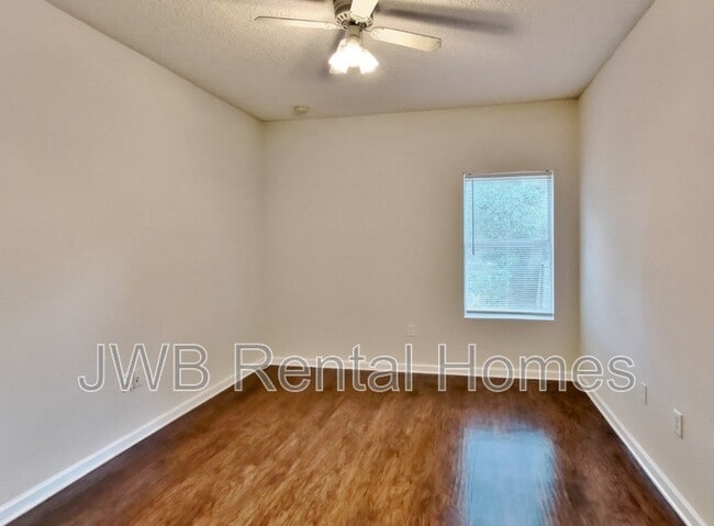 Photo - 8449 India Ave
