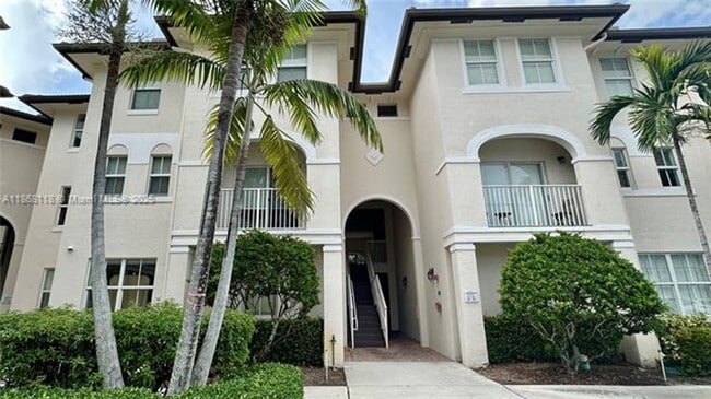 Building Photo - 11605 NW 89th St Unit 11605 NW 89th St  221