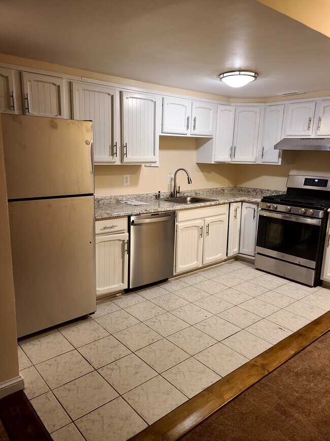 Photo - 7420 Lakeview Dr Unit W103