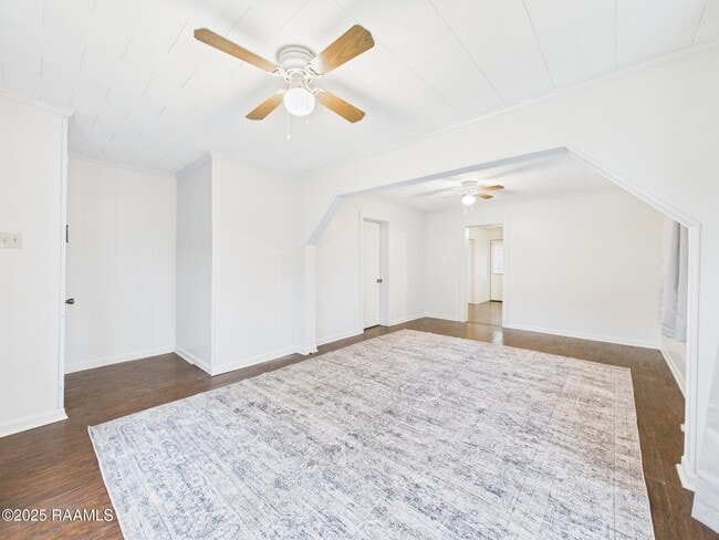 Photo - 9123 Cameron St