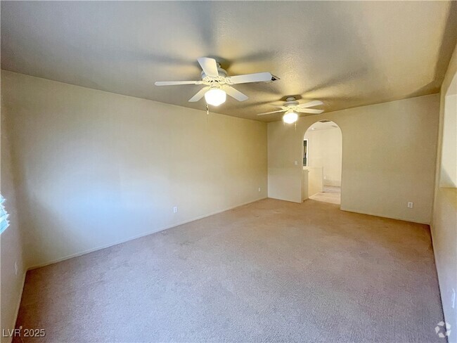 Building Photo - 2104 Mountain Echo Ave Rental