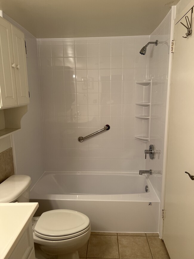 Photo - 5225 Pooks Hill Rd Unit 1815N