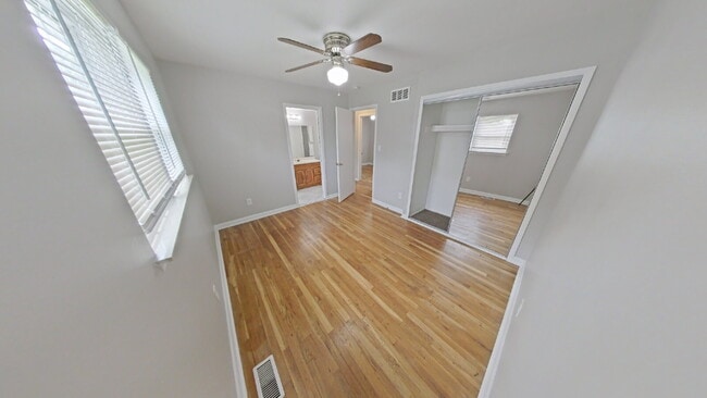 Photo - 13806 Hartill Ave
