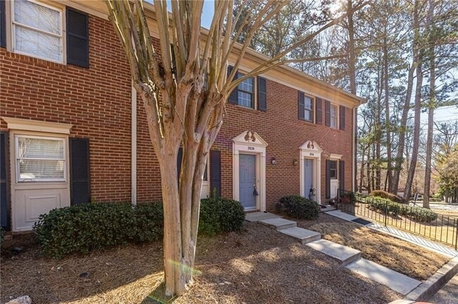 2828 Webb Bridge Rd