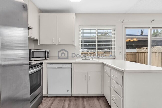 Photo - 8809 Salmon Falls Dr Unidad C