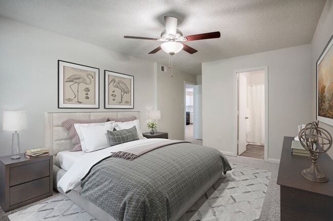Plaza South Apartments