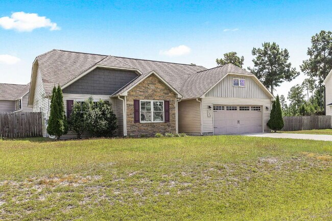 Photo - Charming 3- Bedroom home in Bradford Estates!