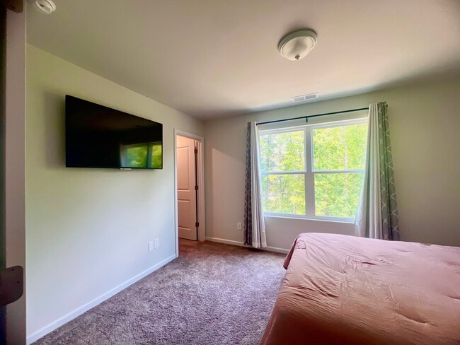 Photo - 3742 Streamside Dr