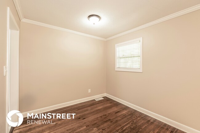 Photo - 1129 Roebuck Lawn Dr