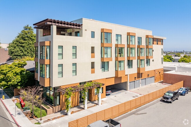 Photo - Walnut Studios