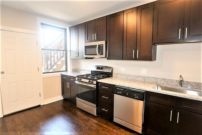 Photo - 4451 N Rockwell St Apartments Unit 2