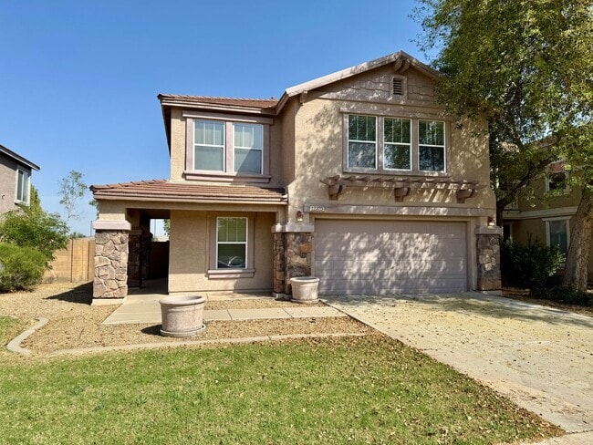 Building Photo - 4 Bedroom 3 Bathroom Home in Surprise! Has Loft & Additional Office/Den!