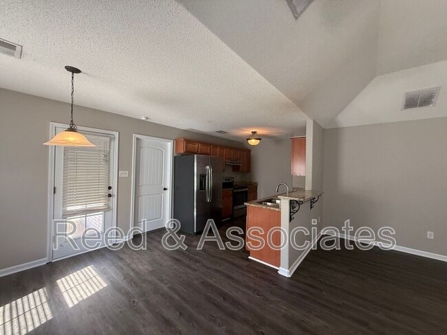 Photo - 9520 Eckley Pl