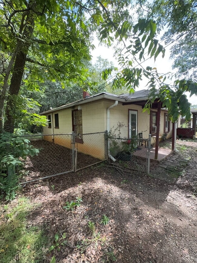 Photo - 2 Bedroom 1 Bathroom house in Spartanburg