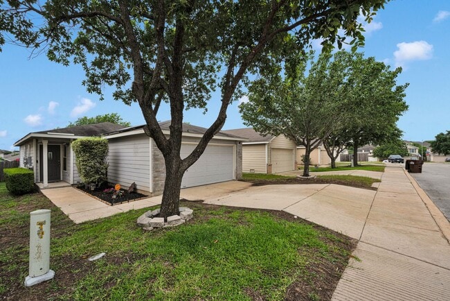 Photo - Charming 3 Bedroom Home in Bulverde Village – Prime Location!