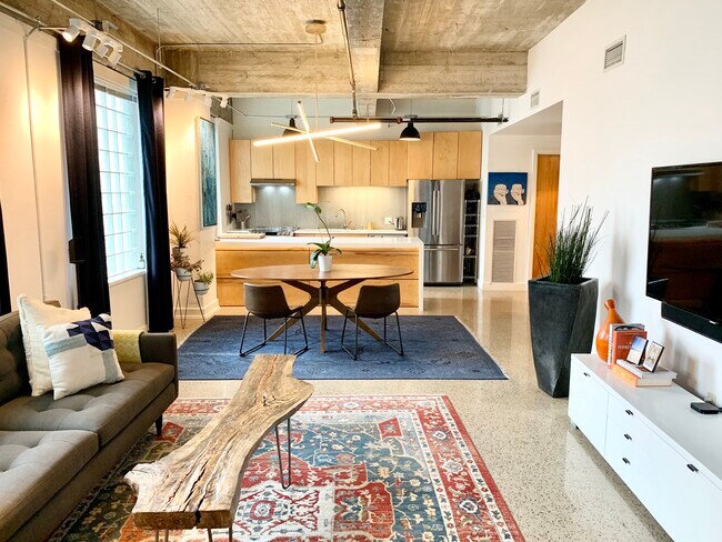 Photo - 710 Colorado St