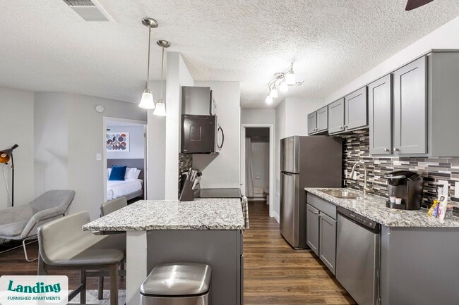 Photo - 1919 W Tarrant Rd Unidad 405.1407191