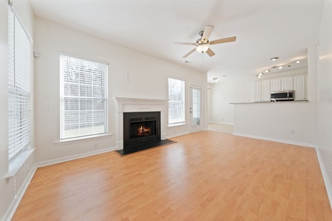 Photo - 3 Bed, 2.5 Bath House in Prime Durham Location