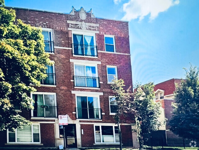 Building Photo - 3729 N Milwaukee Ave Unit 302 Rental