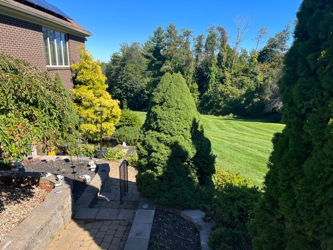 Photo - 62 Fiske Hill Rd Unit Large roomy updated apt.