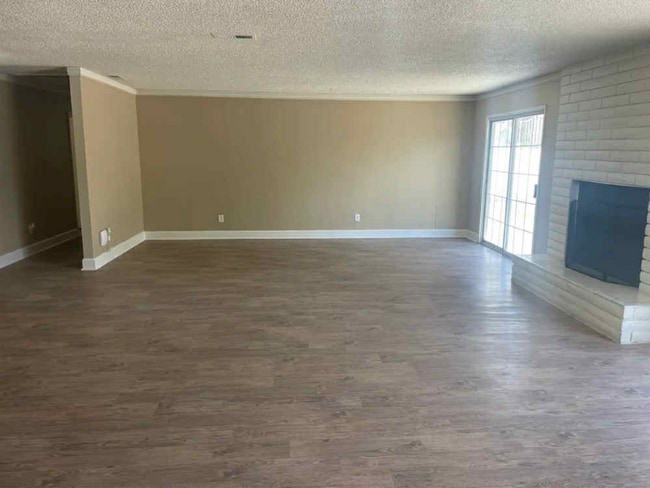 Photo - 5405 N Acacia Ave