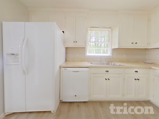 Photo - 5450 Bridle Dr