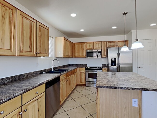 Photo - 17522 W Calavar Rd