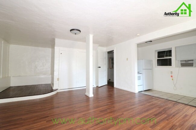 Photo - 1135 Magnolia Ave