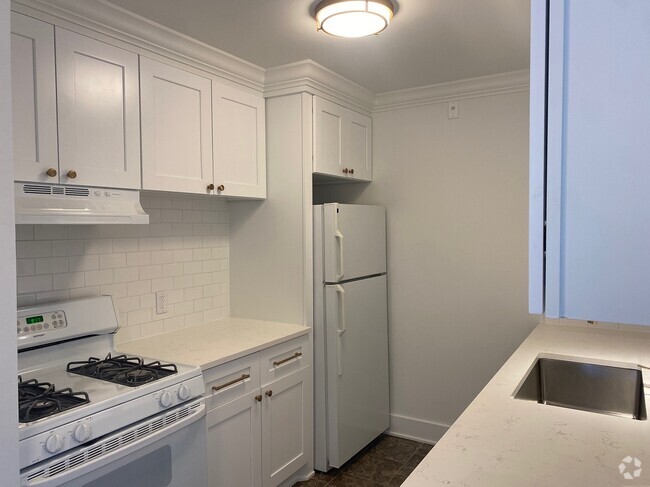 Building Photo - 7310 York Ave S Unit 211 Rental