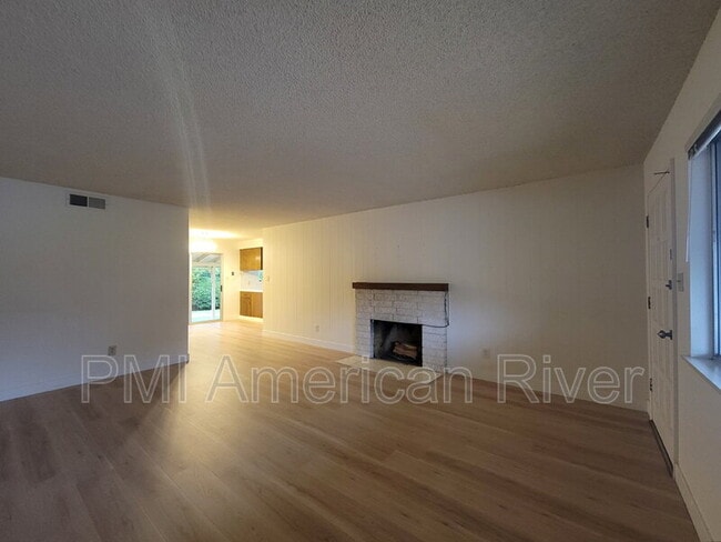 Photo - 6349 Seastone Way