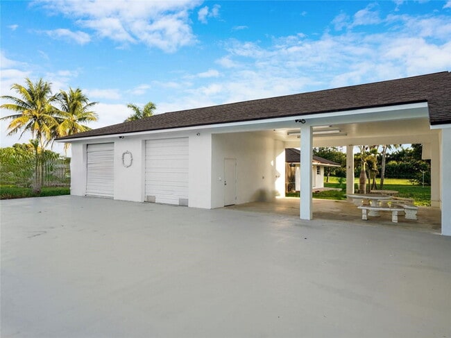 Photo - 20000 SW 216th St