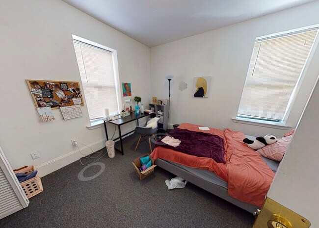 Photo - 858 Huntington Ave