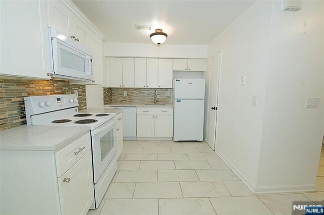 Photo - 9 Village Way Unit 4
