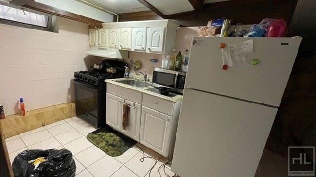 LARGE ROOM FOR RENT NEW YORK AVENUE/ PRIME... - LARGE ROOM FOR RENT NEW YORK AVENUE/ PRIME... Apartamento Unidad BASEMENT