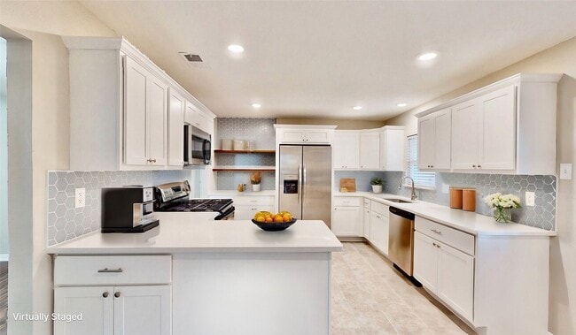 Building Photo - 1404 Meadowcrest Dr Rental