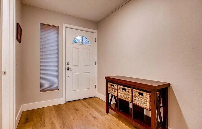 6236 137th Pl NE Unit 1BR-1BA Townhouse layout condo