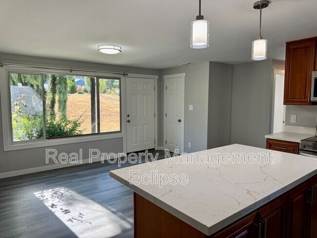 21901 54th Ave W