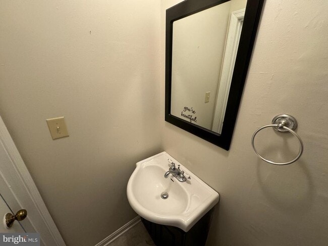 Photo - 205 Little River Dr