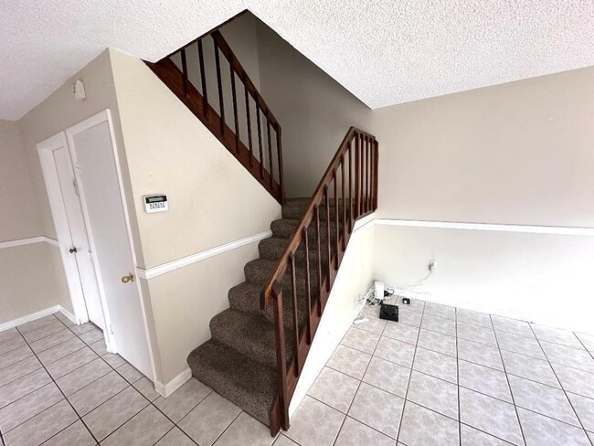 Photo - 1006 10th Ln