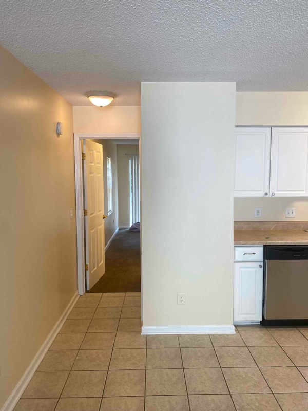 Photo - 400 Cambridge Cir Unidad L-4