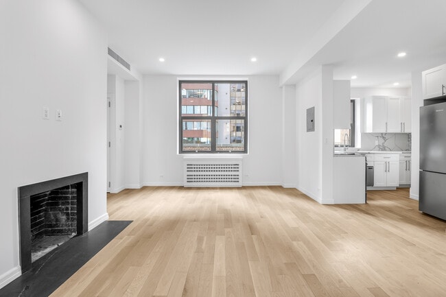 Photo - The Buchanan